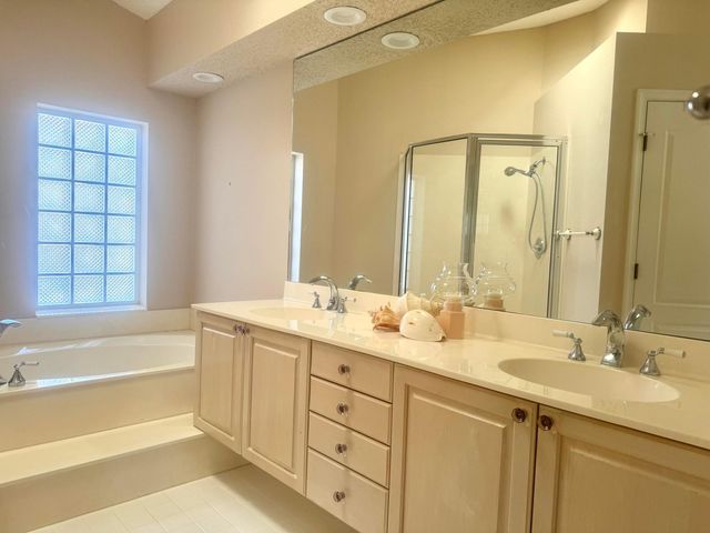 48 Via Del Corso, Palm Beach Gardens, FL 33418