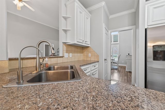 209 April Waters Drive W, Conroe, TX 77356