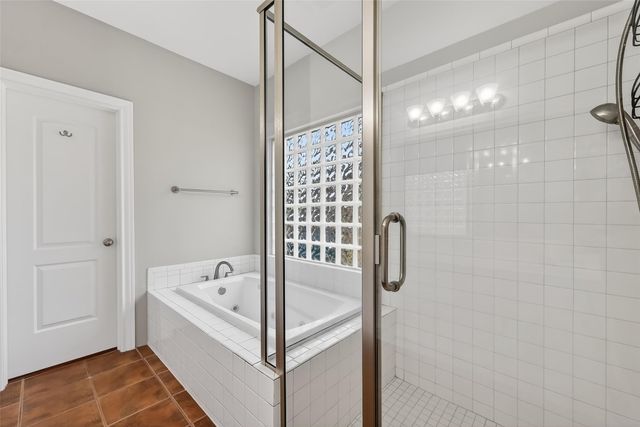 209 April Waters Drive W, Conroe, TX 77356