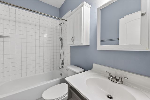 209 April Waters Drive W, Conroe, TX 77356