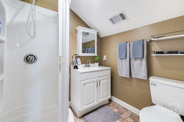 16 Glennmary Lane E, Richmond Hill, GA 31324