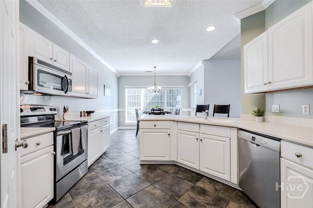 16 Glennmary Lane E, Richmond Hill, GA 31324