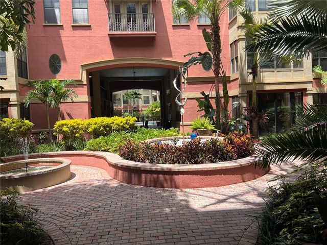 911 N ORANGE AVENUE 127, Orlando, FL 32801