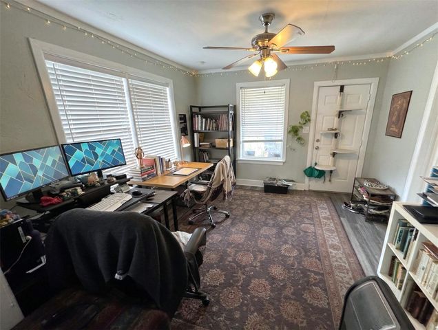 214 Palmyra Street, Houston, TX 77022