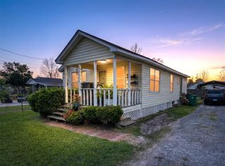 214 Palmyra Street, Houston, TX 77022