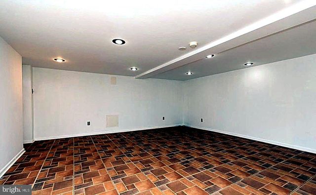 1800 EVARTS ST, Philadelphia, PA 19152