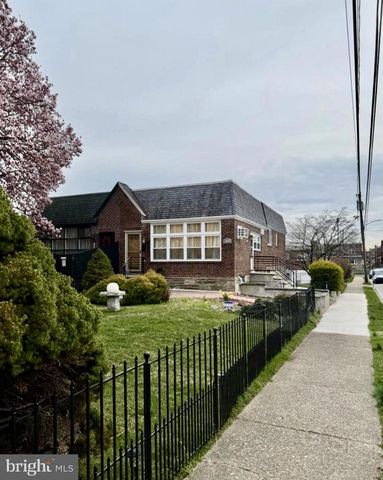 1800 EVARTS ST, Philadelphia, PA 19152