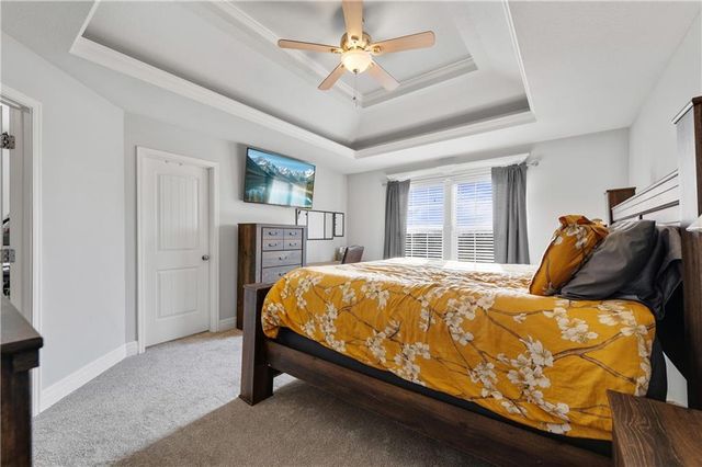 802 154th Circle, Basehor, KS 66007