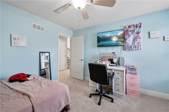 802 154th Circle, Basehor, KS 66007