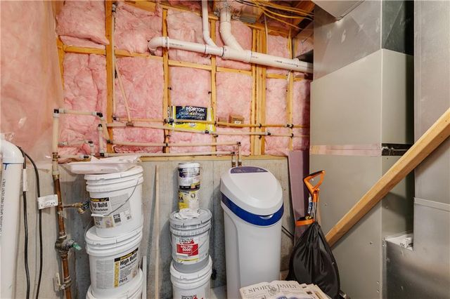 802 154th Circle, Basehor, KS 66007