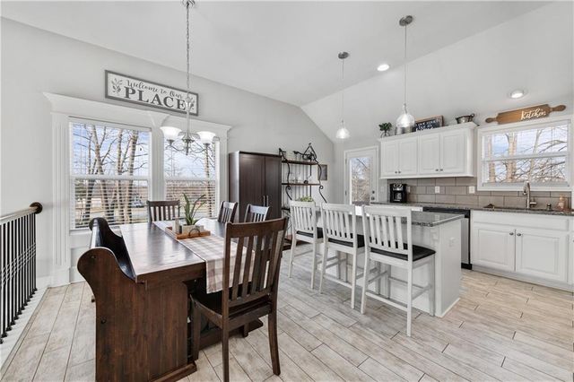 802 154th Circle, Basehor, KS 66007