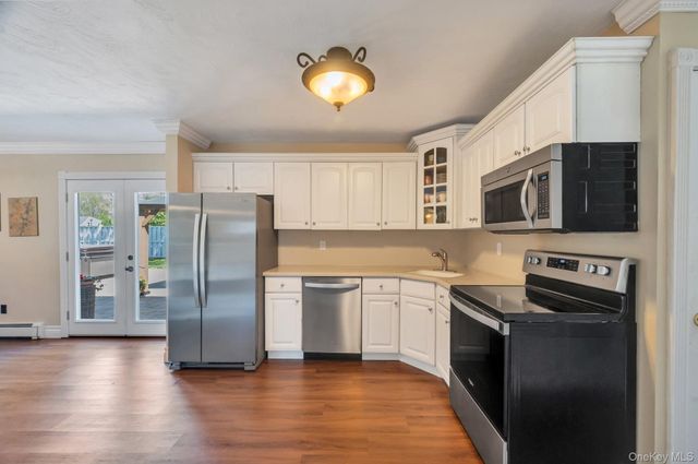 237 Oakland Avenue, Miller Place, NY 11764