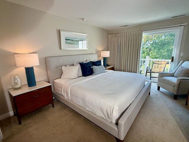 5148 Valleyway Drive, Williamsburg, MI 49690