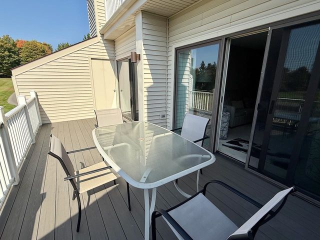 5148 Valleyway Drive, Williamsburg, MI 49690