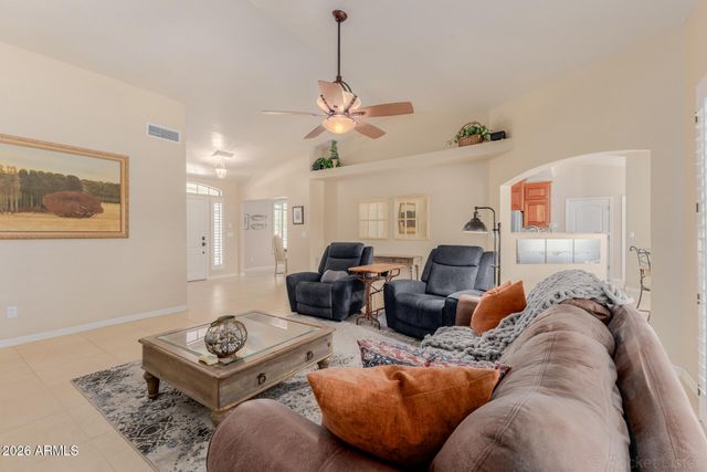 2765 E EL MORO Avenue, Mesa, AZ 85204