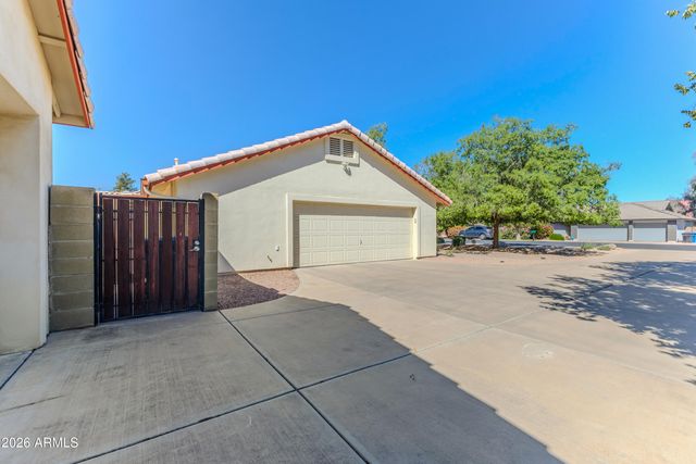 2765 E EL MORO Avenue, Mesa, AZ 85204
