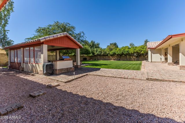 2765 E EL MORO Avenue, Mesa, AZ 85204