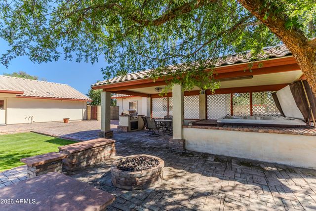 2765 E EL MORO Avenue, Mesa, AZ 85204