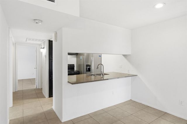 10501 South Drive 288, Houston, TX 77099