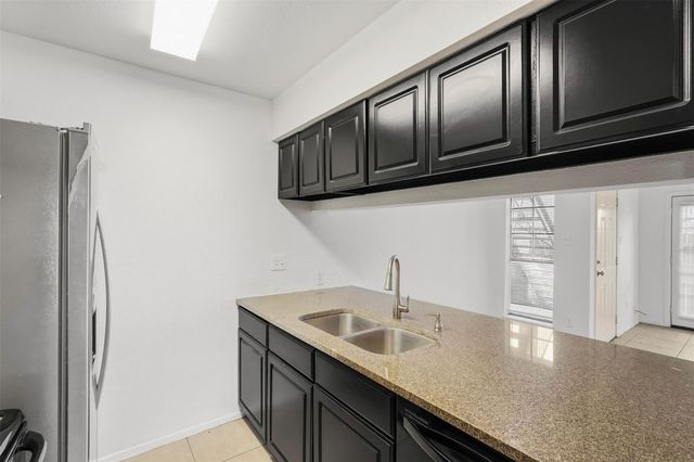 10501 South Drive 288, Houston, TX 77099