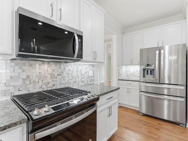 39 Waters Reach Lane, Simpsonville, SC 29681