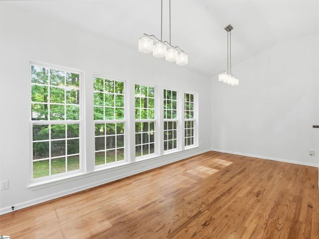 39 Waters Reach Lane, Simpsonville, SC 29681