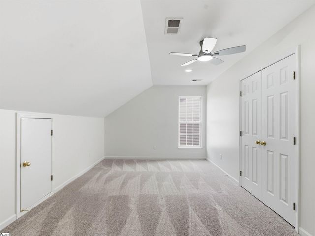 39 Waters Reach Lane, Simpsonville, SC 29681