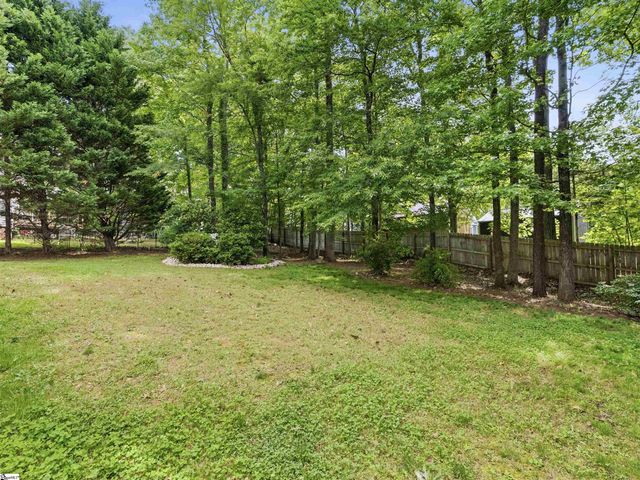 39 Waters Reach Lane, Simpsonville, SC 29681