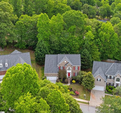 39 Waters Reach Lane, Simpsonville, SC 29681