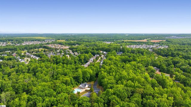 39 Waters Reach Lane, Simpsonville, SC 29681