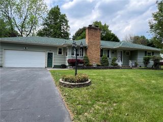 793 Helendale Rd, Irondequoit, NY 14609