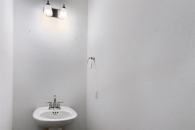 421 La Joya PASS, Leander, TX 78641