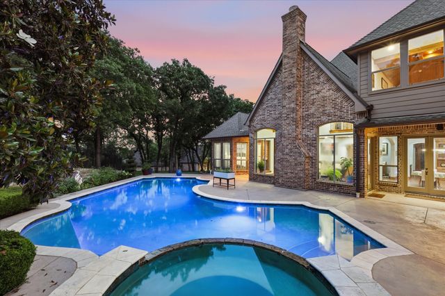 686 Knob Hill Court, Argyle, TX 76226