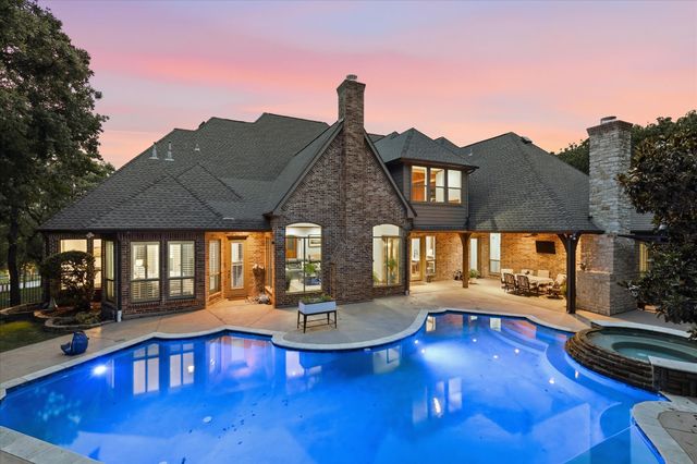 686 Knob Hill Court, Argyle, TX 76226