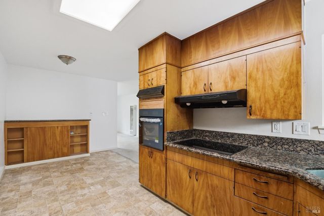 2408 Alameda St, Vallejo, CA 94590