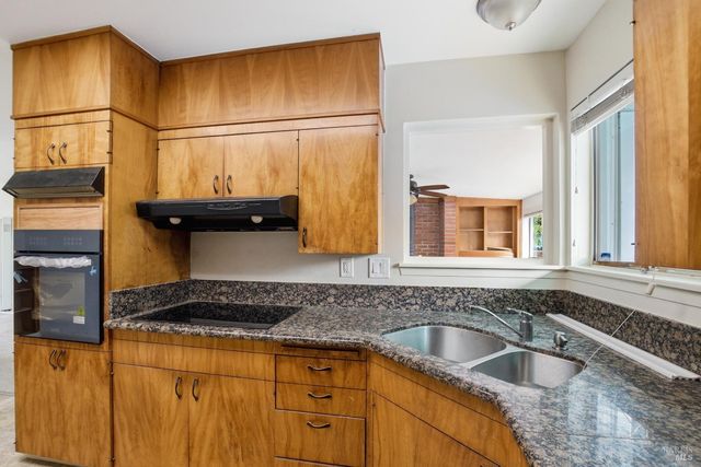 2408 Alameda St, Vallejo, CA 94590