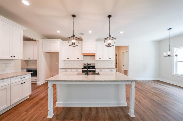 181 Lexie Ct, Rockmart, GA 30153