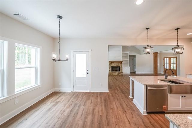 181 Lexie Ct, Rockmart, GA 30153