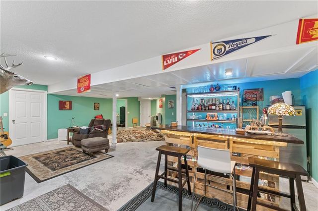 26966 Willow Drive, Paola, KS 66071