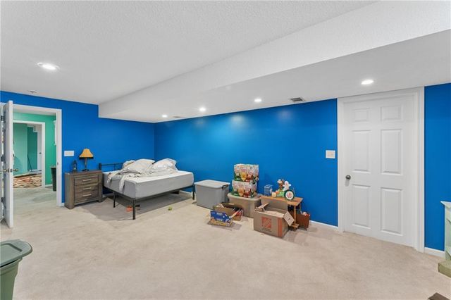26966 Willow Drive, Paola, KS 66071