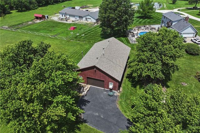 26966 Willow Drive, Paola, KS 66071