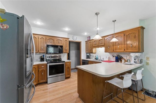 26966 Willow Drive, Paola, KS 66071