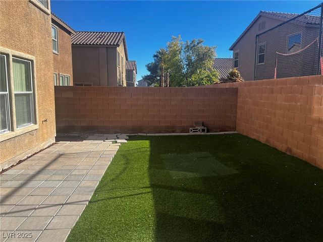 6593 Pacific Screech Place, North Las Vegas, NV 89084