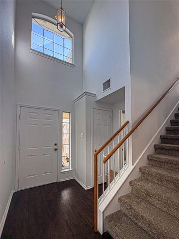 11704 Paul E Anderson DR, Austin, TX 78748