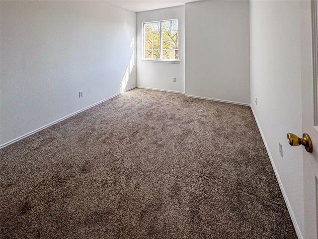 11704 Paul E Anderson DR, Austin, TX 78748