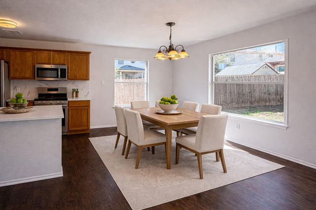 11704 Paul E Anderson DR, Austin, TX 78748