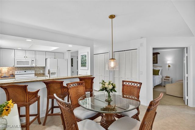 3136 Kings Lake BLVD 7546, Naples, FL 34112