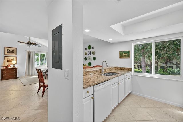 3136 Kings Lake BLVD 7546, Naples, FL 34112