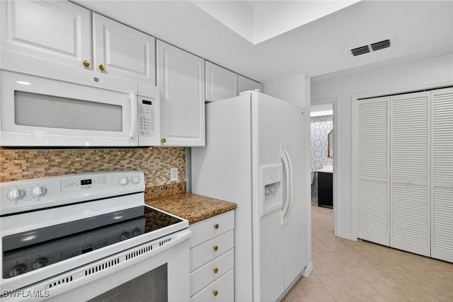 3136 Kings Lake BLVD 7546, Naples, FL 34112