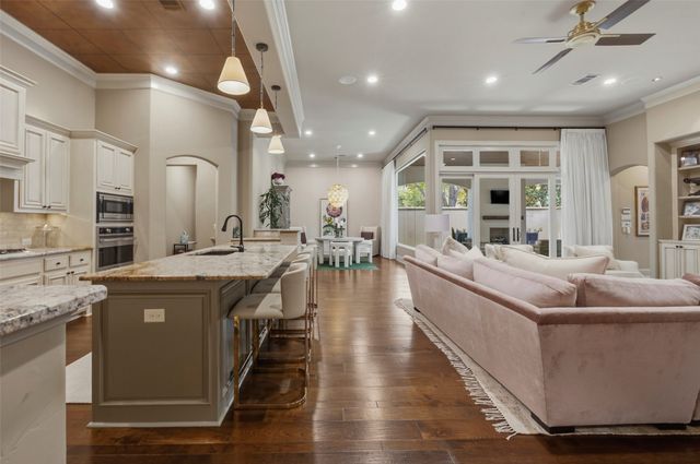 414 Wyndham Crest, Westworth Village, TX 76114